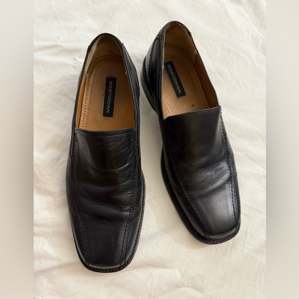 Bostonian Classic Black Men's Slip-On Loafers